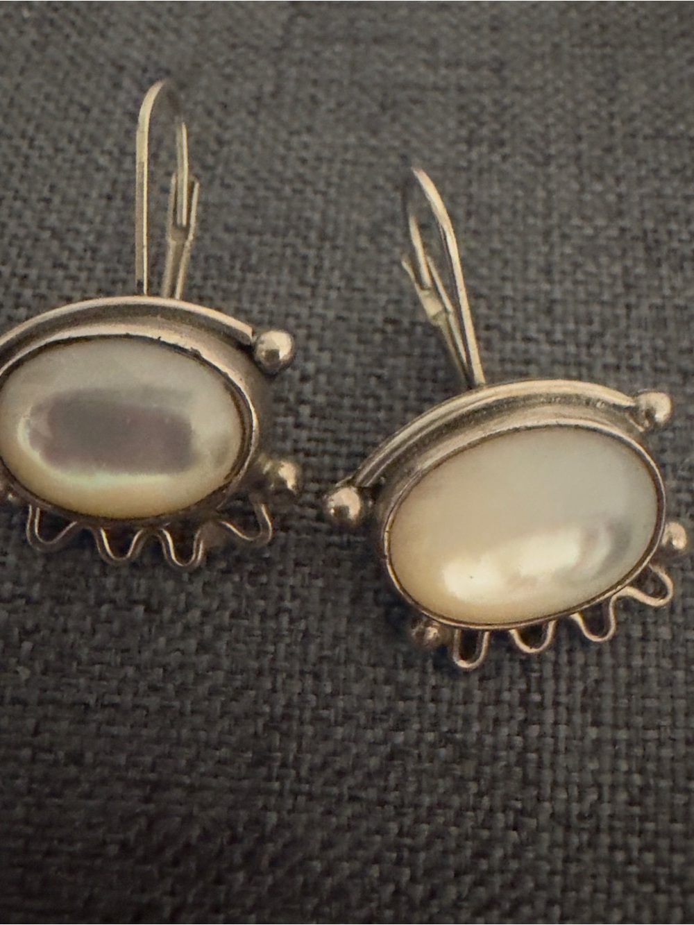 925 Sterling Silver Pearl Drop Earrings - Cream Mother-of-Pearl vintage